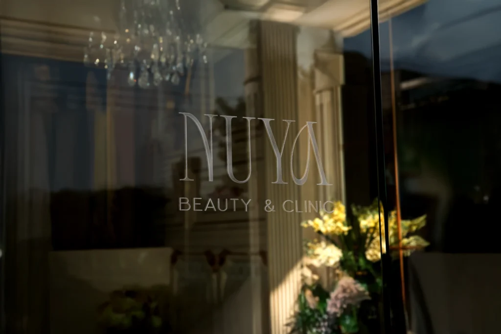 1 Nuya logo naming stworzenie marki beauty and clinic design inspiration Max Barszczewski kopia Max Barszczewski
